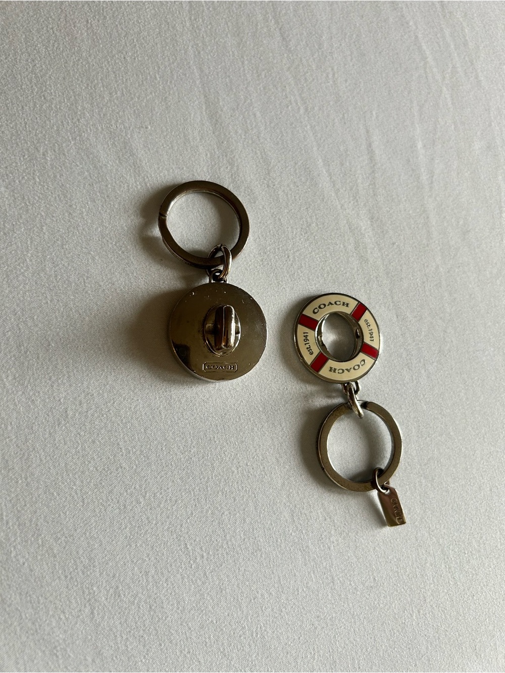 COACH Lifesaver Keychain Valet - Picture 4 of 4